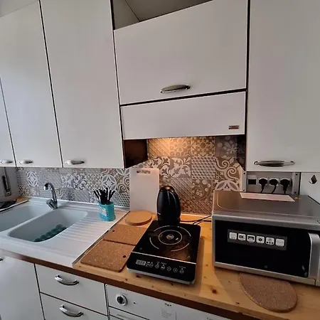 Caprara Metro Cornelia