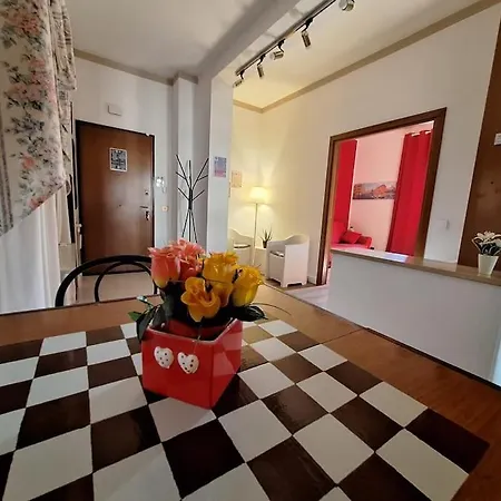 Caprara Metro Cornelia Apartment