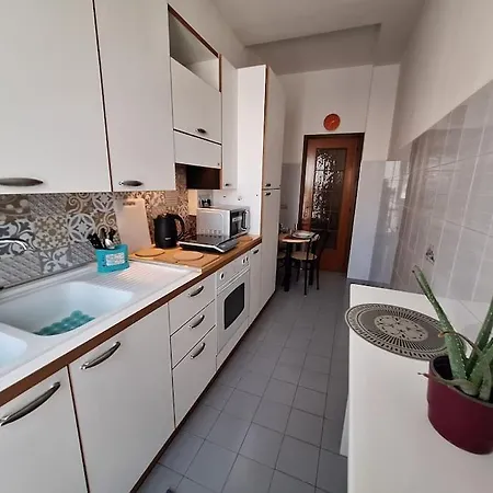 Caprara Metro Cornelia Apartment *